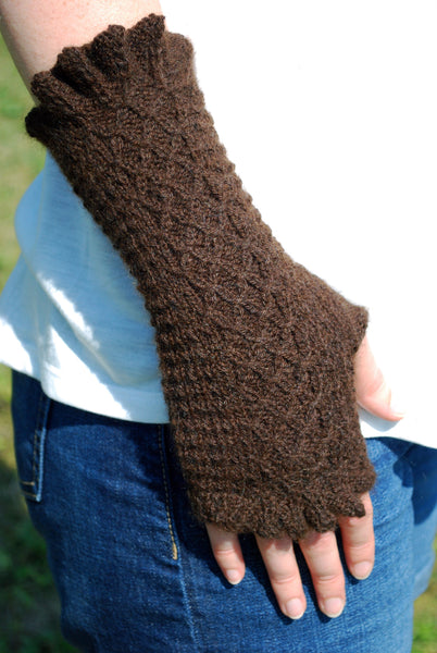 Filetage Fingerless Gloves Pattern (PDF) - Knitting Pattern by Phibersmith Designs