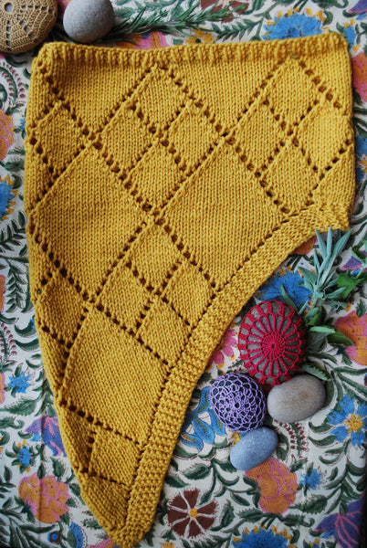 Diamond Kerchief Cowl Pattern (PDF) - Knitting Pattern